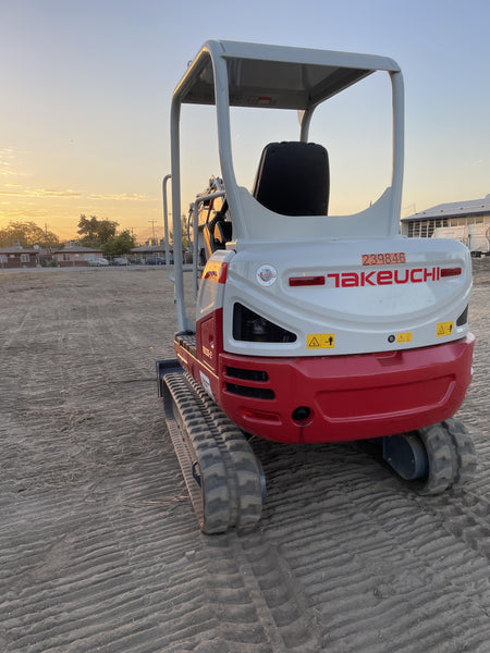 2022 TAKEUCHI TB235-2R