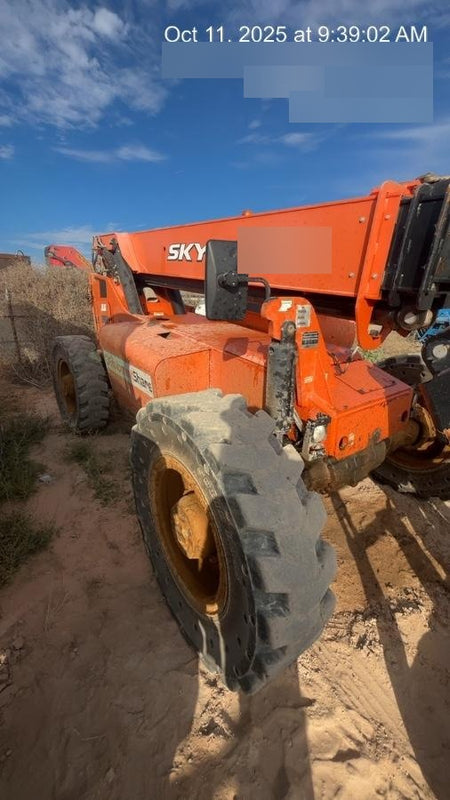 2018 Skytrak 8042 JLG Skytrak 8042, Solid Tires (shipping-Boss), Open ROPS, Beacon and Work Light Package