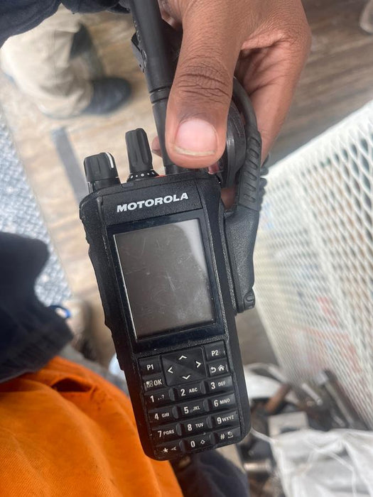 2023 MOTOROLA R7 DISPLAY