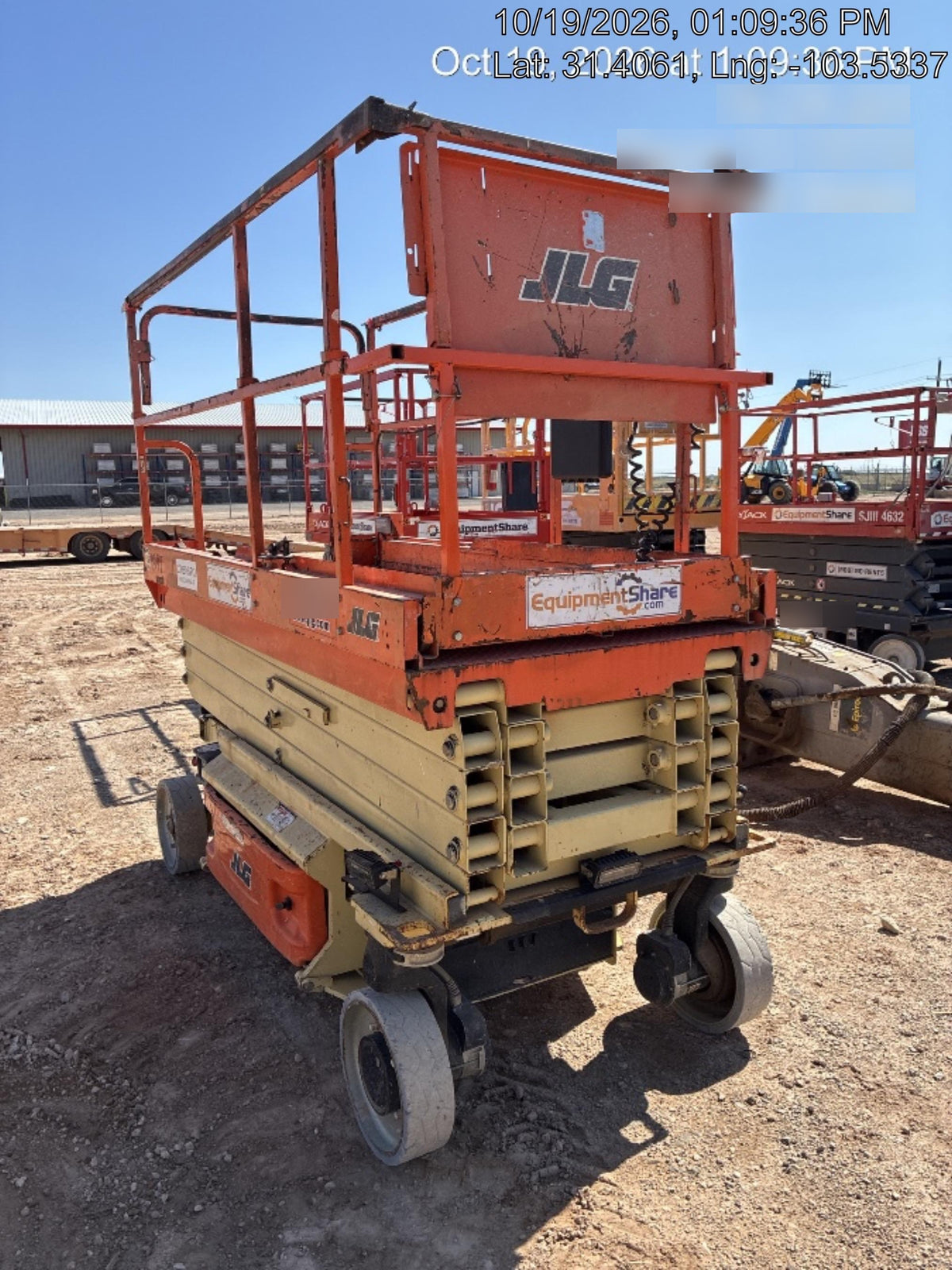 2016 JLG 3246ES
