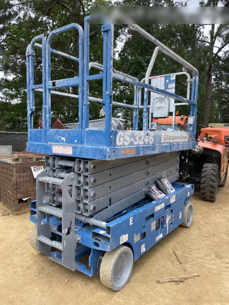 2022 GENIE GS-3246