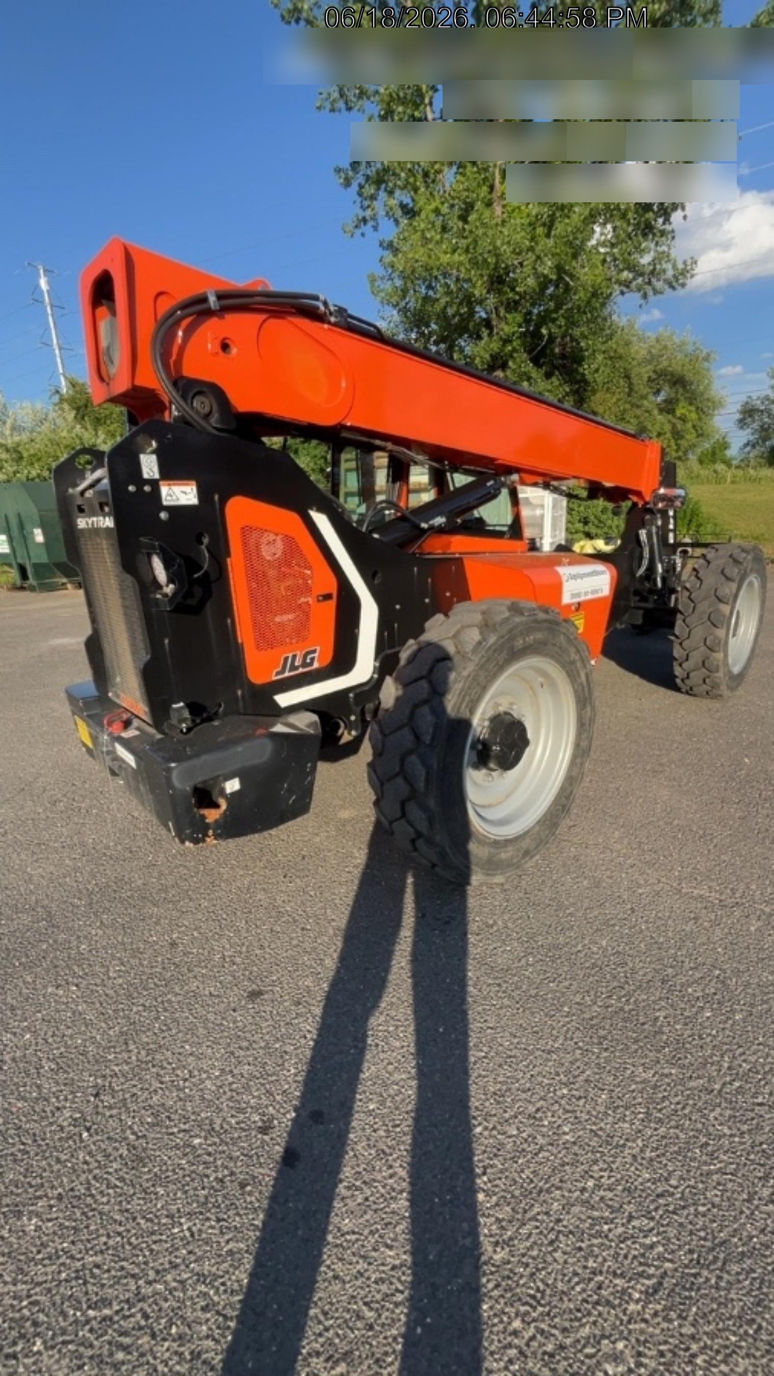 2024 SKYTRAK 8042