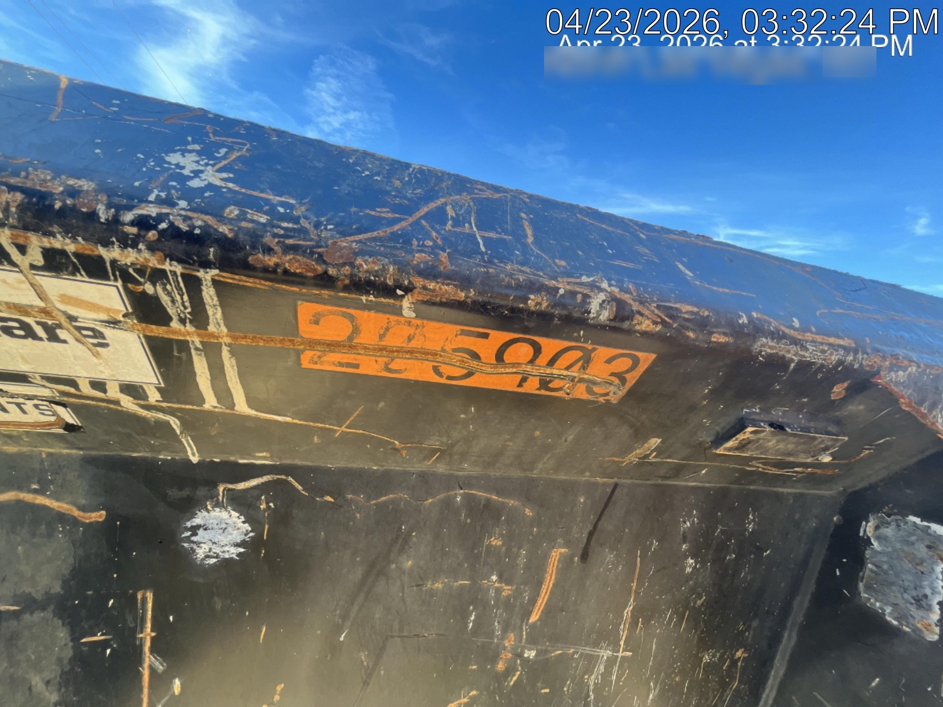 2022 JLG 1001100823