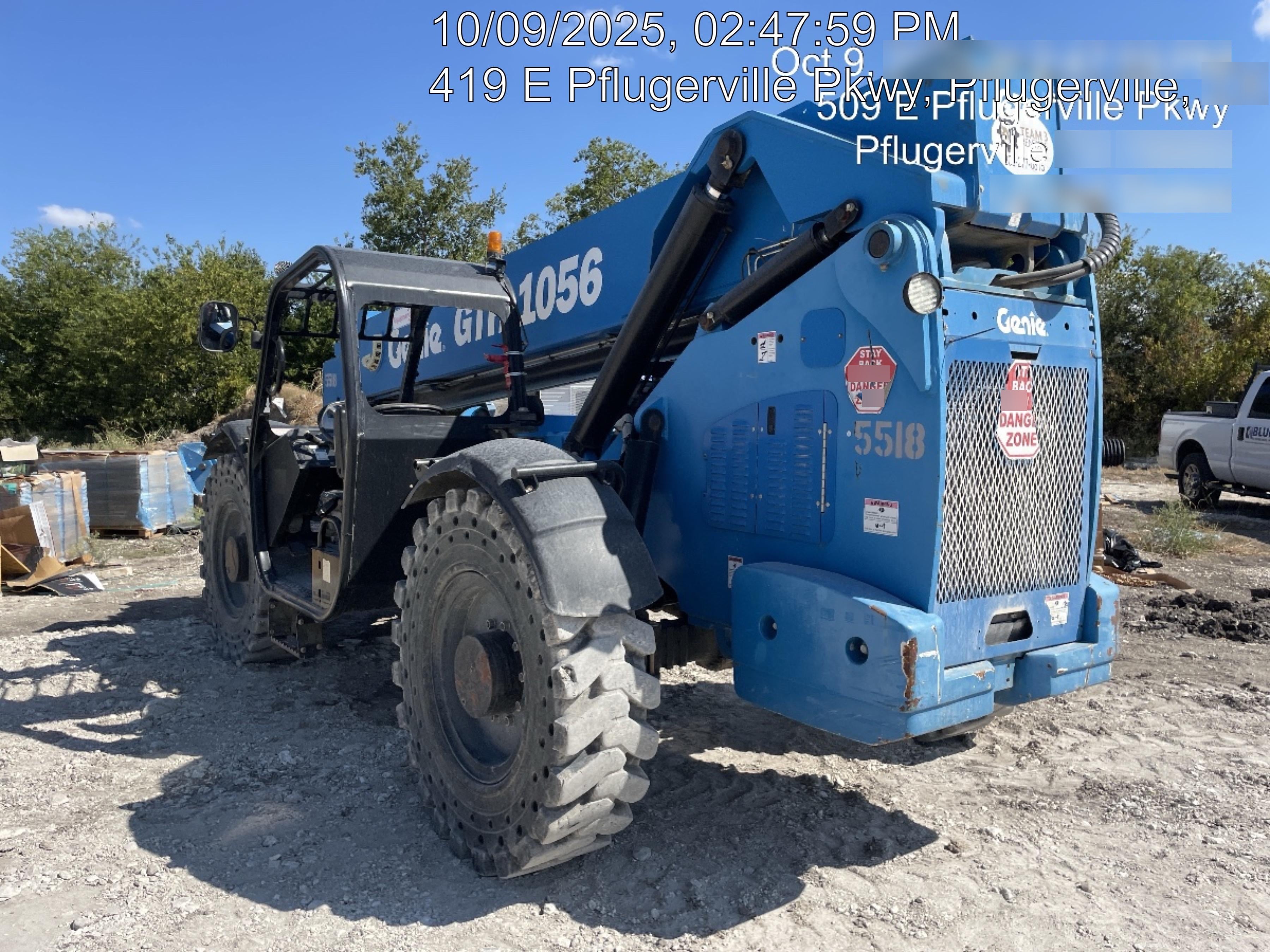2017 GENIE GTH-1056