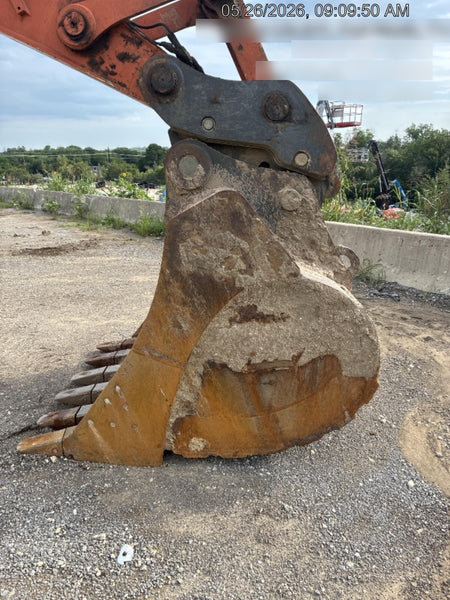 2025 HITACHI Bucket 60" HD, Excavator 110,000 - 120,000 Hitachi