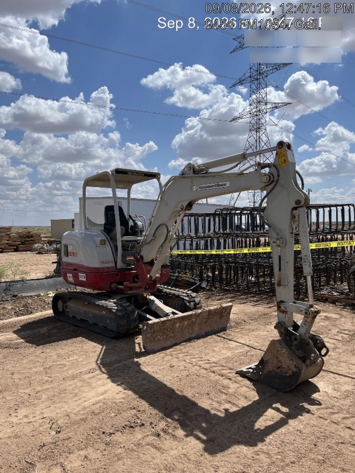 2022 TAKEUCHI TB235-2R
