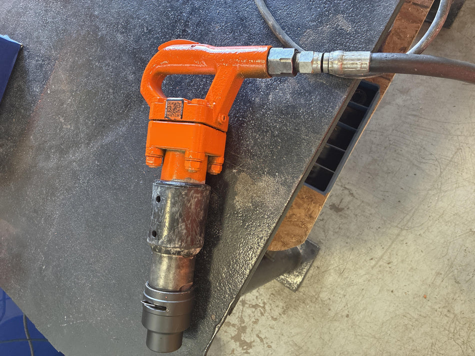 2020 MICHIGAN PNEUMATIC ES-CH3R-TRACKER
