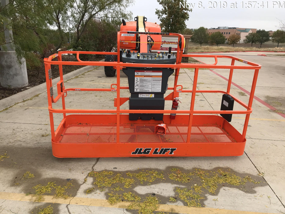 2019 JLG 800AJ