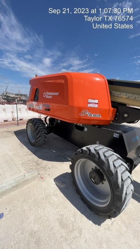 2023 JLG 600S