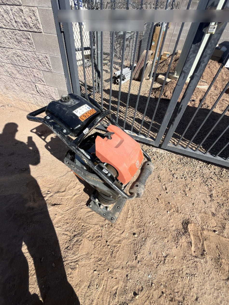 2025 HUSQVARNA LT6005