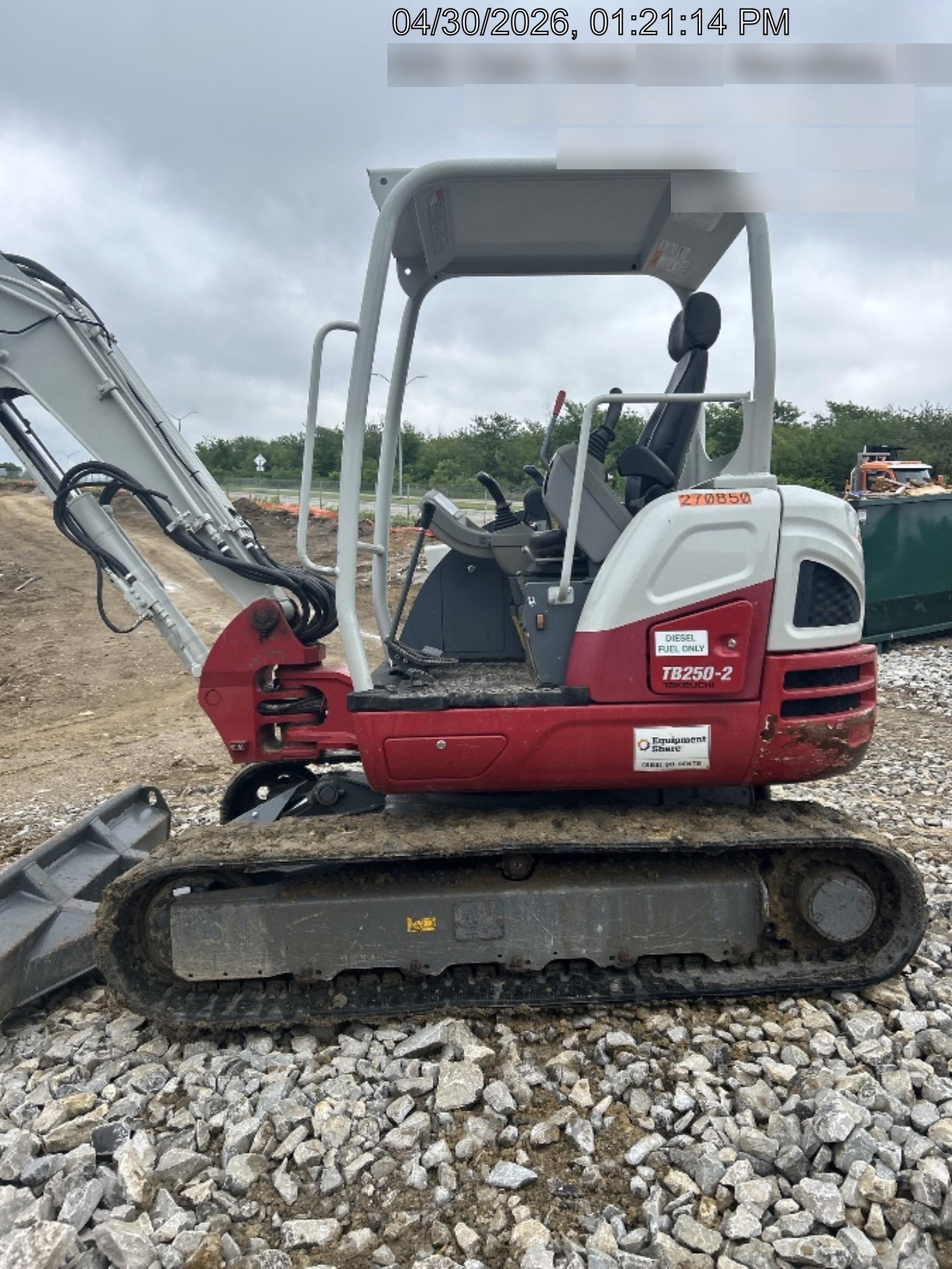 2022 TAKEUCHI TB250-2R