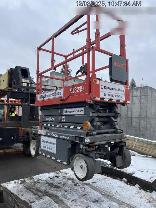 2020 Skyjack SJIII-3219 Solid NM Tires, Half height spring hinged entry gate, Dual Beacons, 800W Inverter