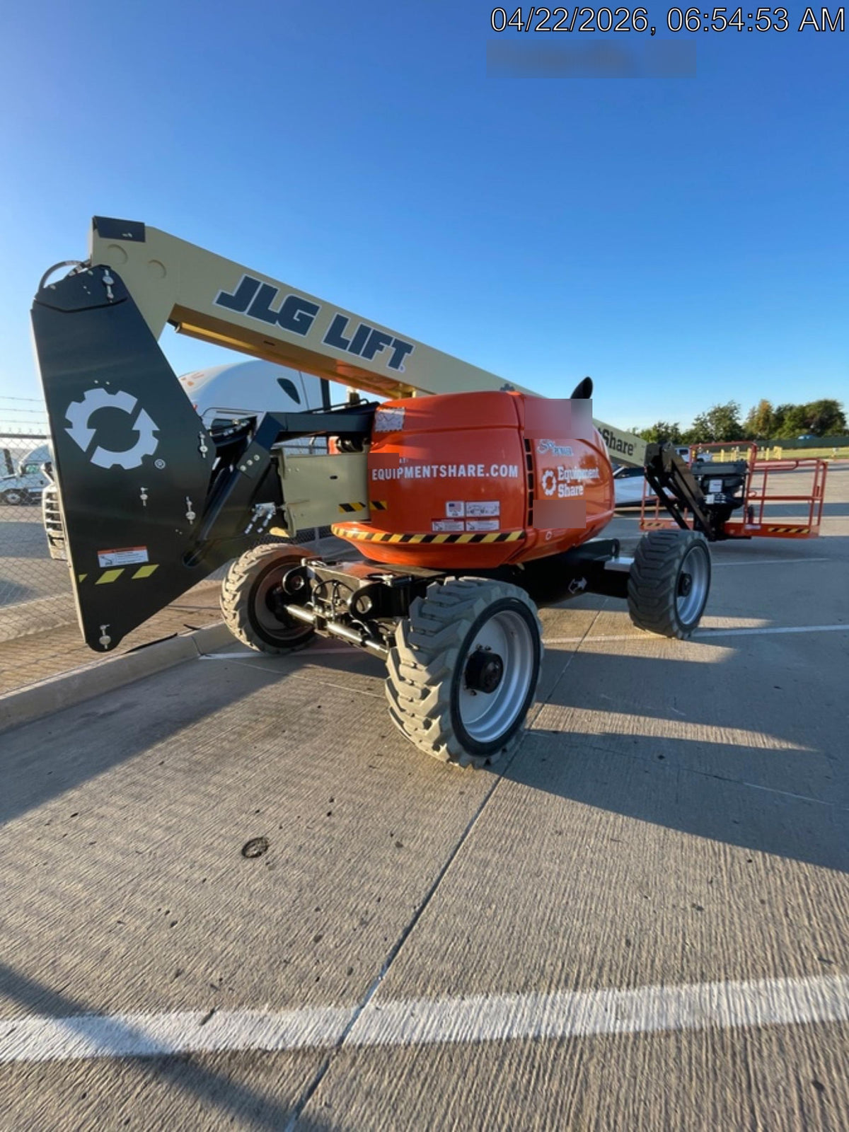 2026 JLG 600AJ