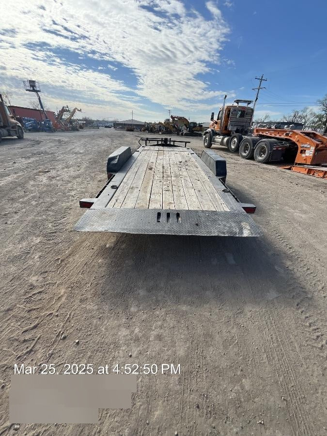 2019 LOADTRAIL Tilt-Deck Rental Trailer