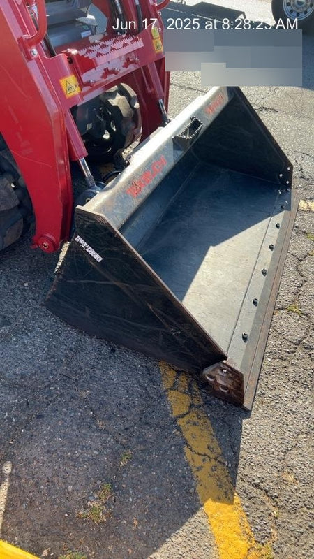 2025 TAKEUCHI 76" Smooth Bucket - Takeuchi