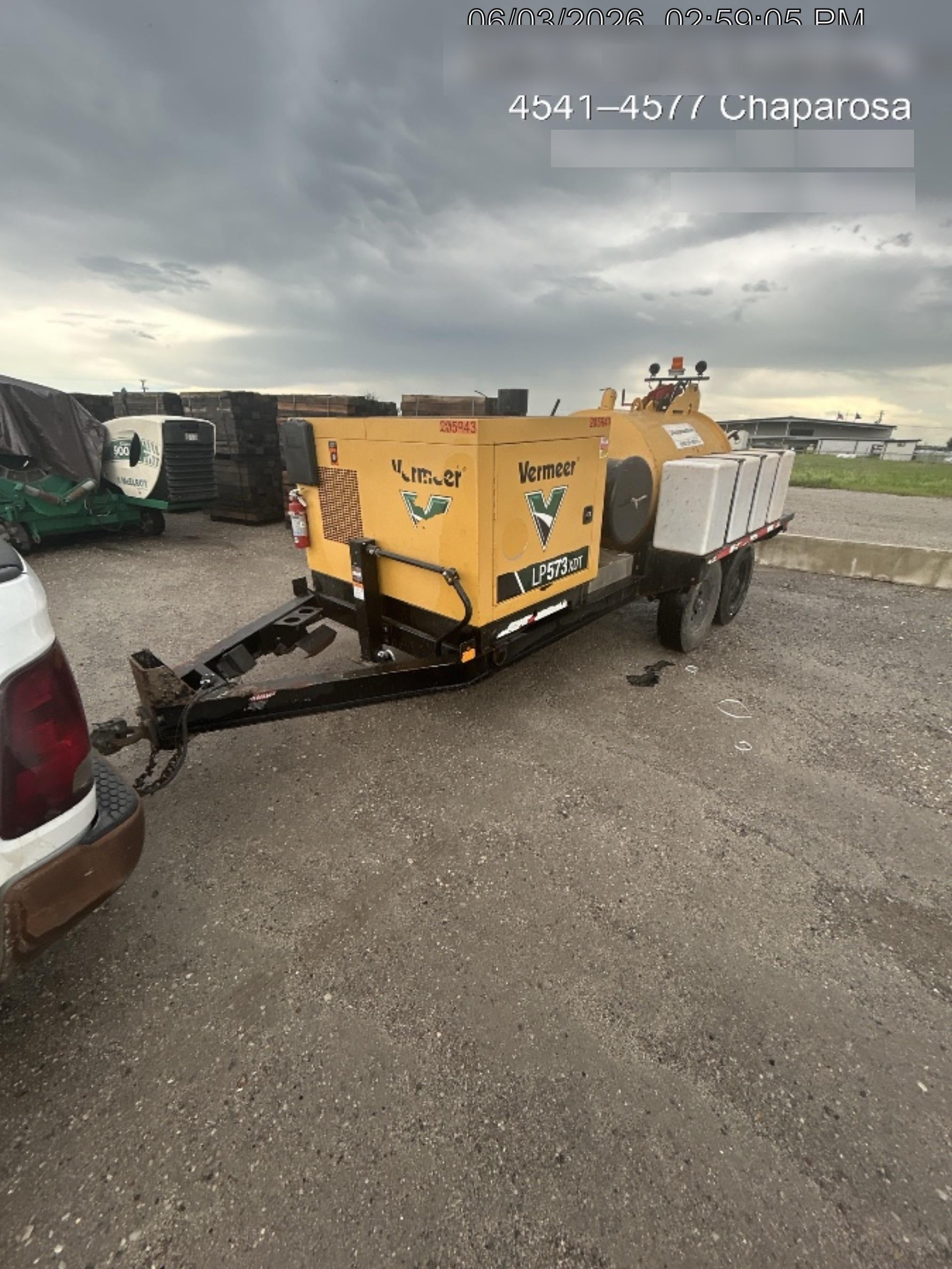 2022 Vac-Tron LP573XDT T4 Koehler Diesel Engine, 500 Gallon Debris Tank, x2 100 Gallon Water Tanks