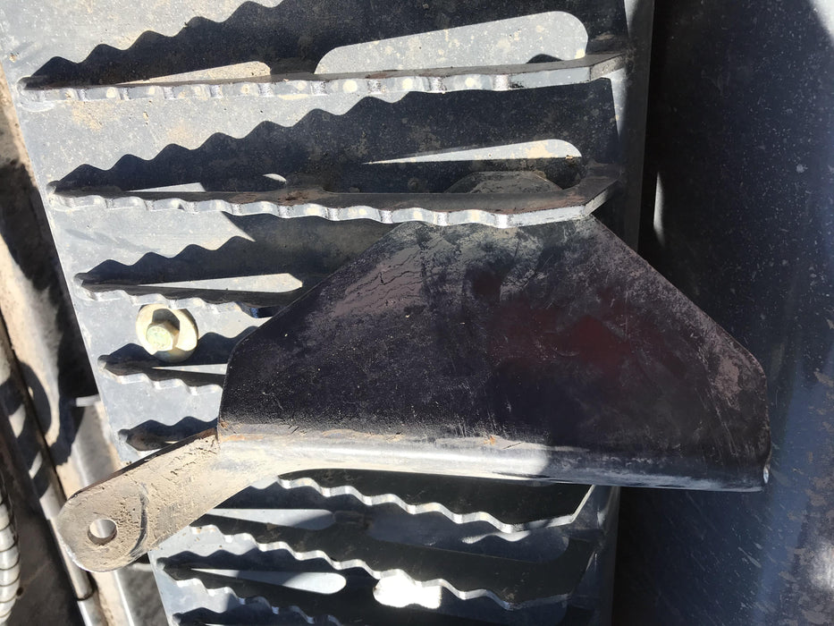 2020 PALADIN Sweepster SB72