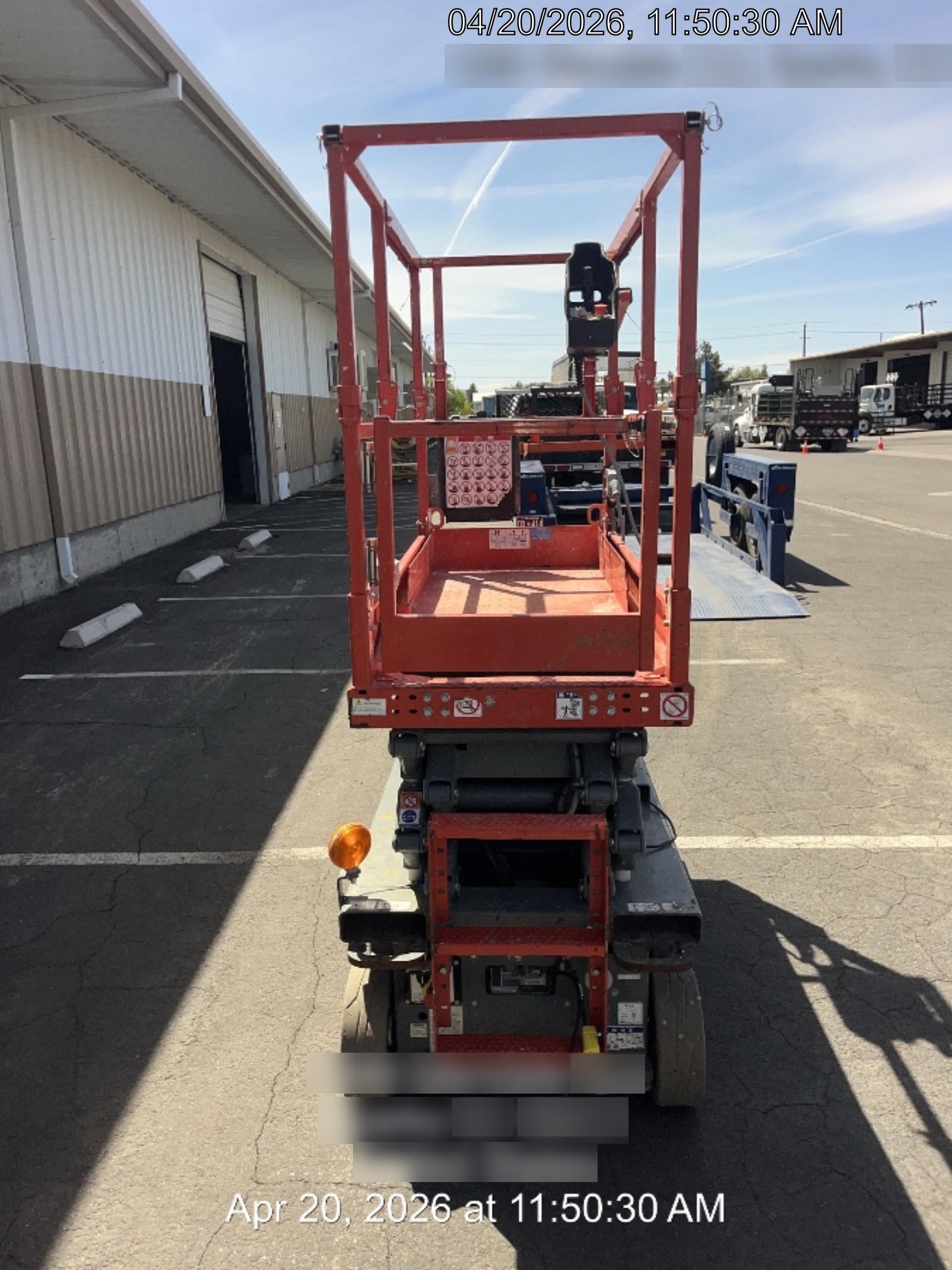 2020 Skyjack SJIII-3219 Solid NM Tires, Half height spring hinged entry gate, Dual Beacons, 800W Inverter