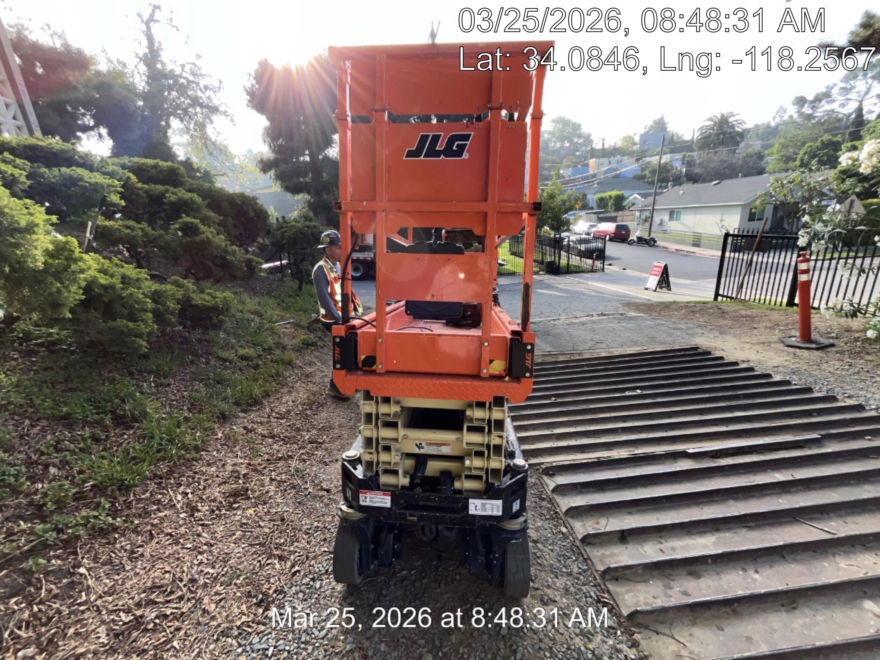 2022 JLG ES1932