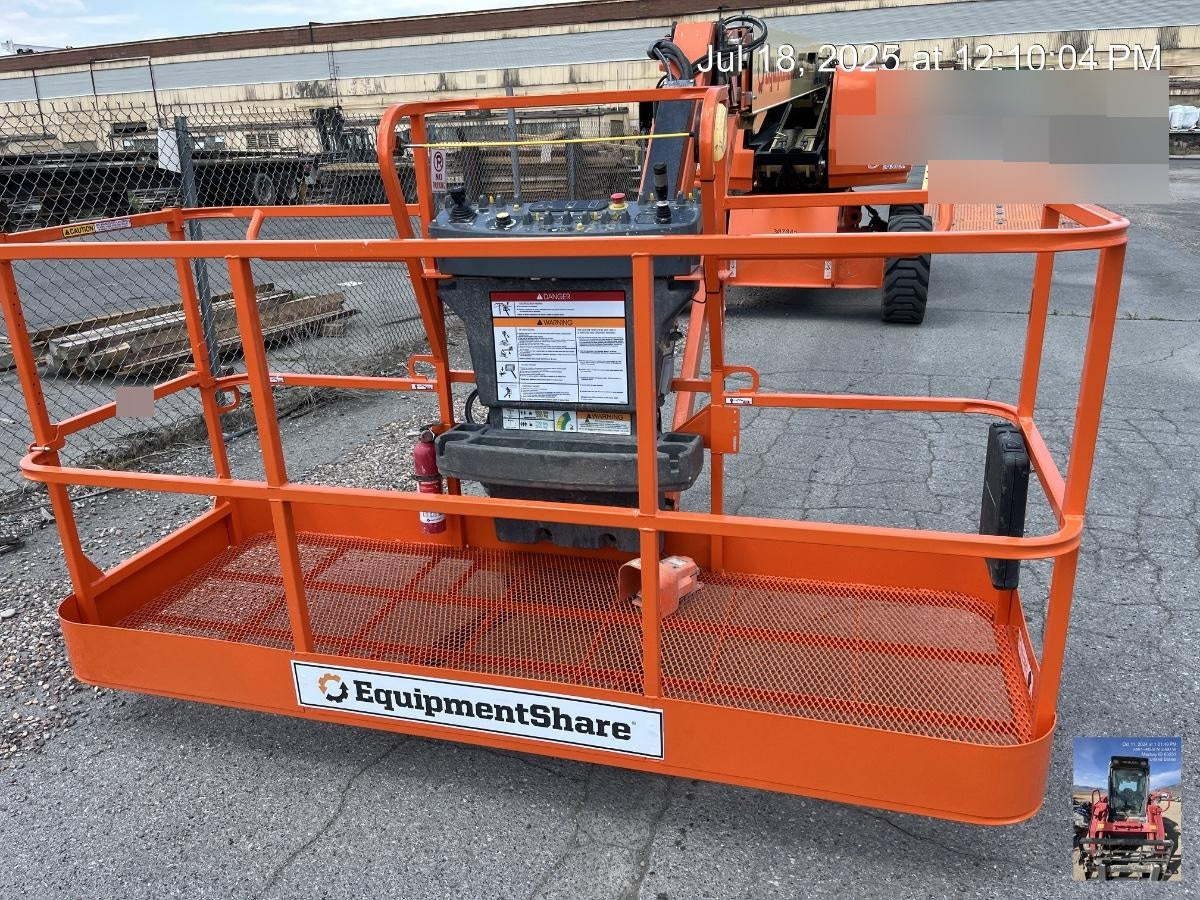 2023 JLG 660SJ