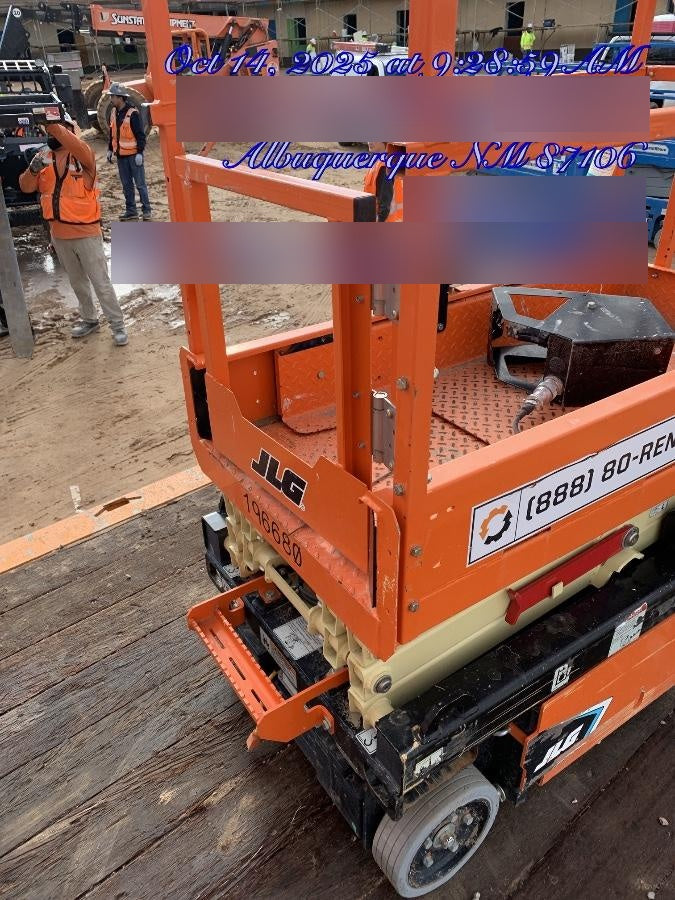 2021 JLG ES1330L