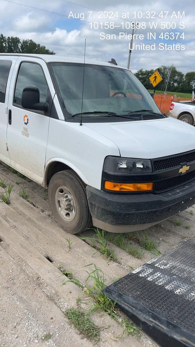 2023 CHEVROLET Express Van - Rental