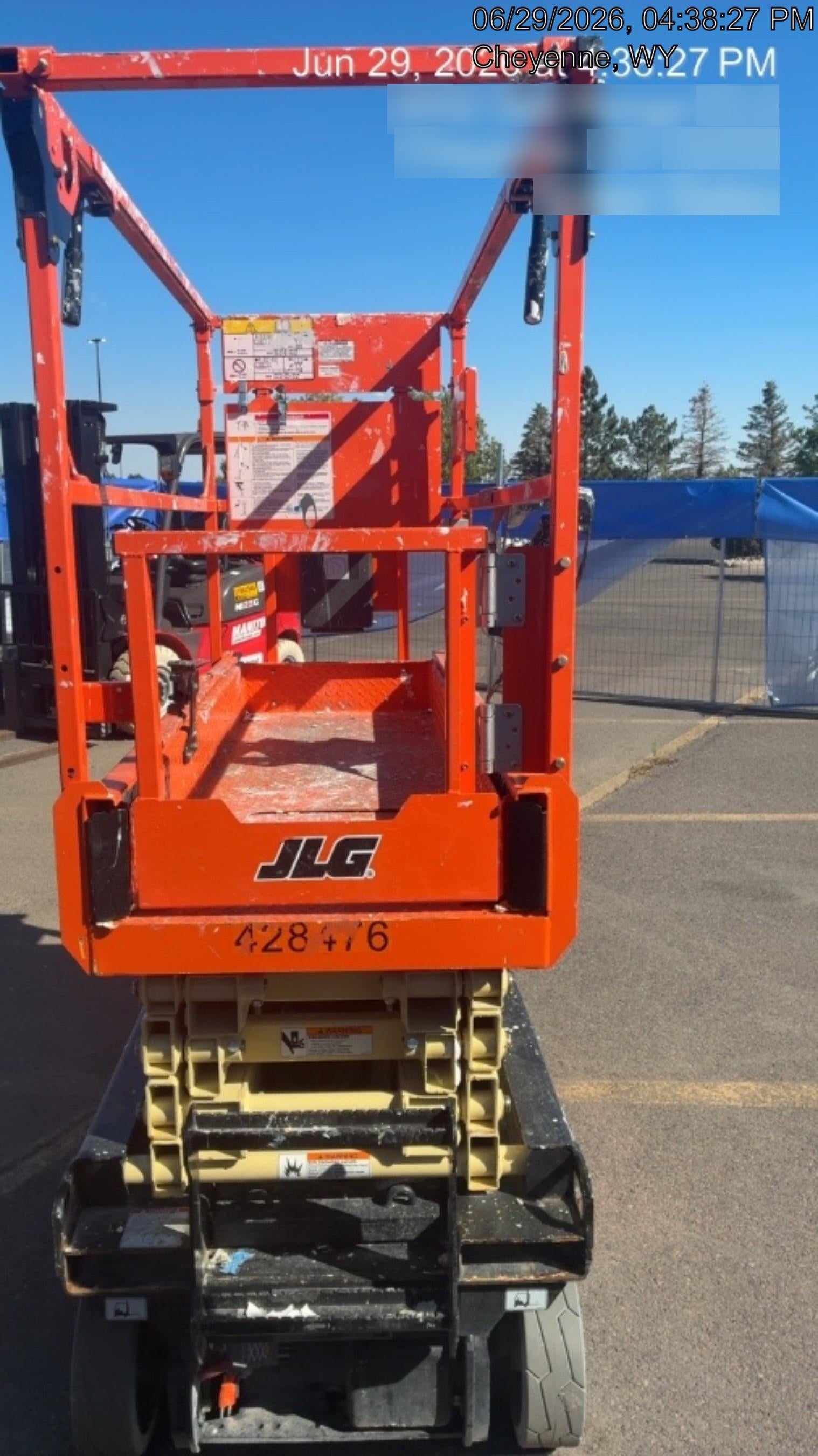 2024 JLG ES1932