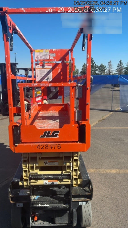 2024 JLG ES1932