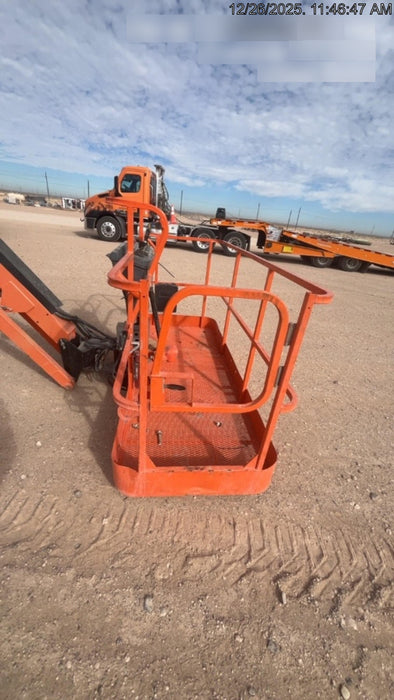2019 JLG 600AJ