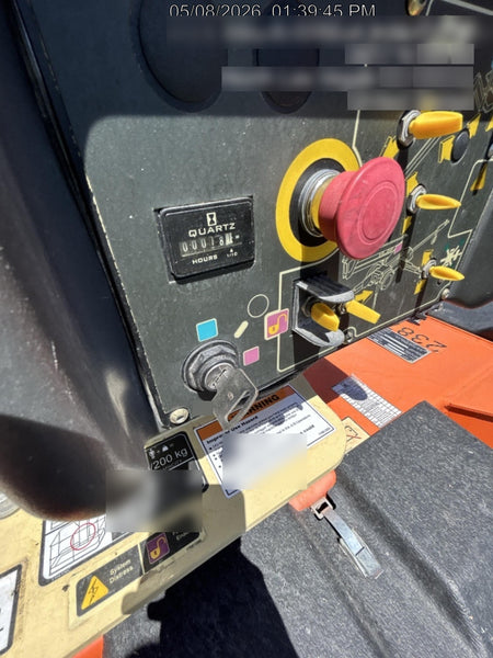 2022 JLG T350
