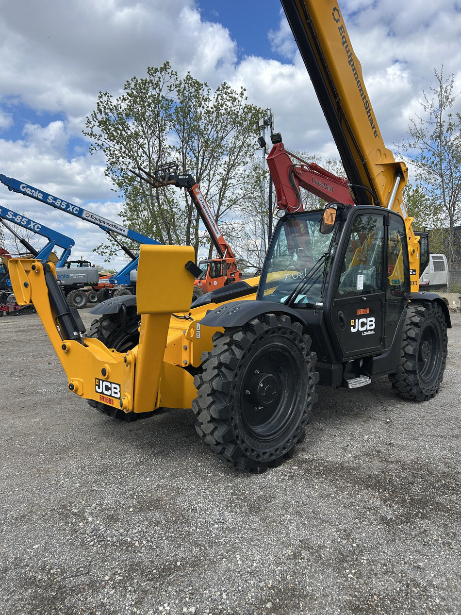 2026 JCB 512-56