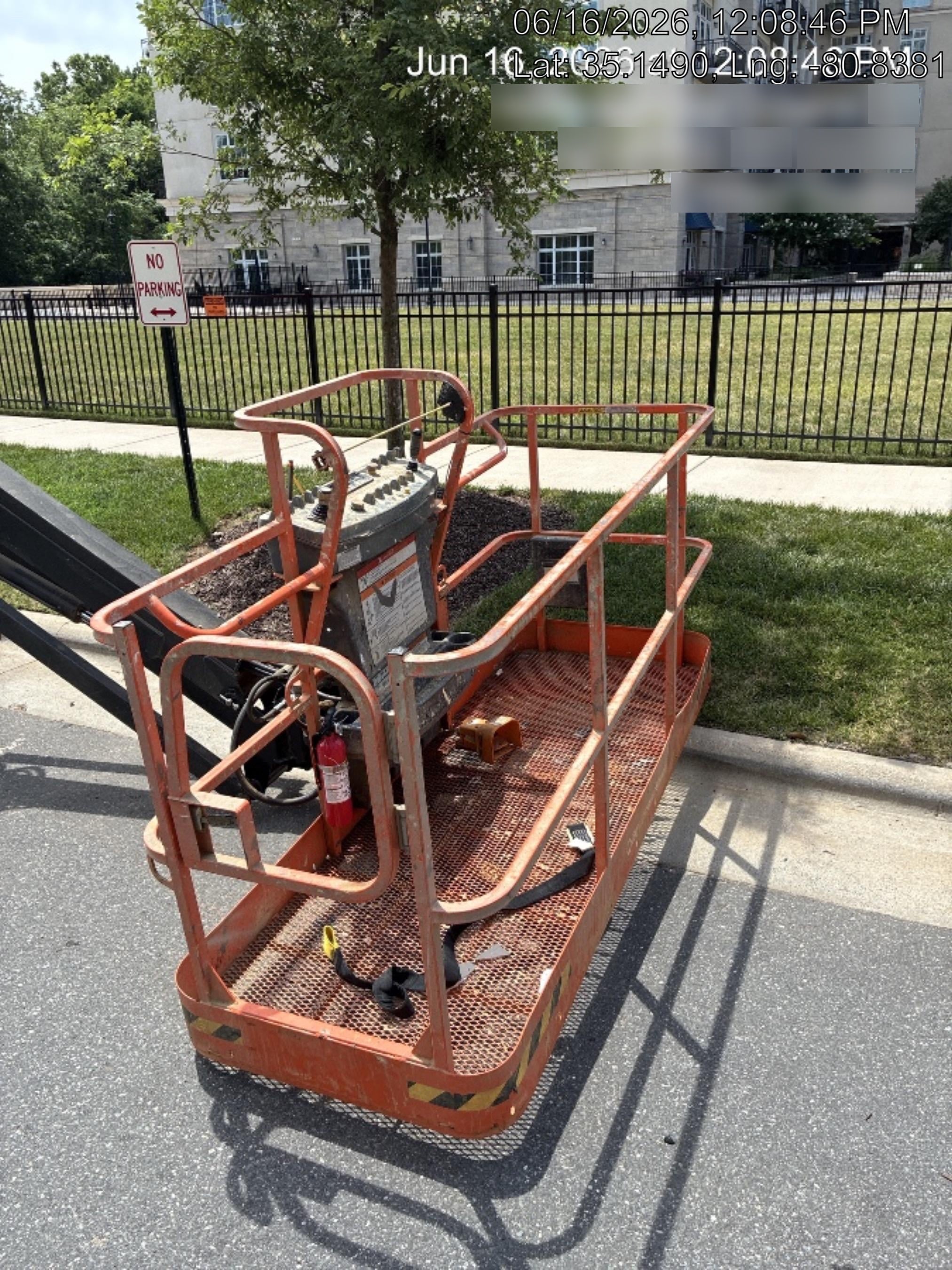 2025 JLG 660SJ