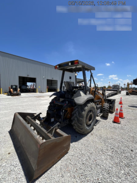 2022 CASE 570N EP