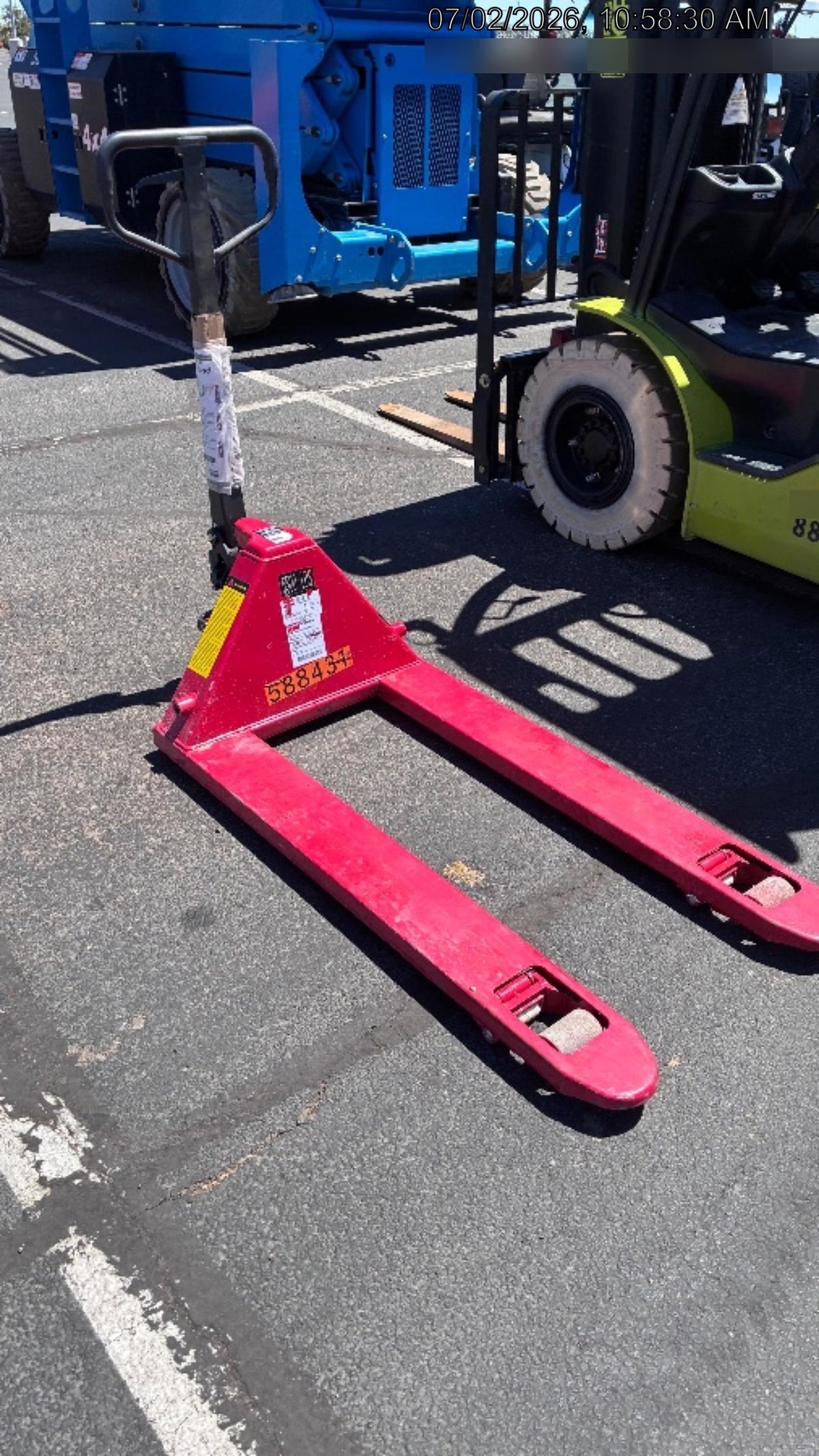 2025 GRAINGER PALLET JACK, 5500 LBS., GRAINGER