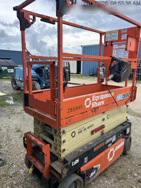 2022 JLG ES1932