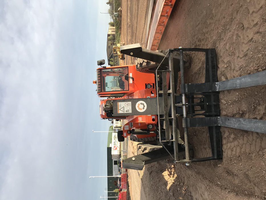 2020 Skytrak 10054 Cab/Heat/Air, Solid Tires, Work Lights, Beacon, Aux Hydraulics, Back up Alarm, Lifting Eye, ES Decals