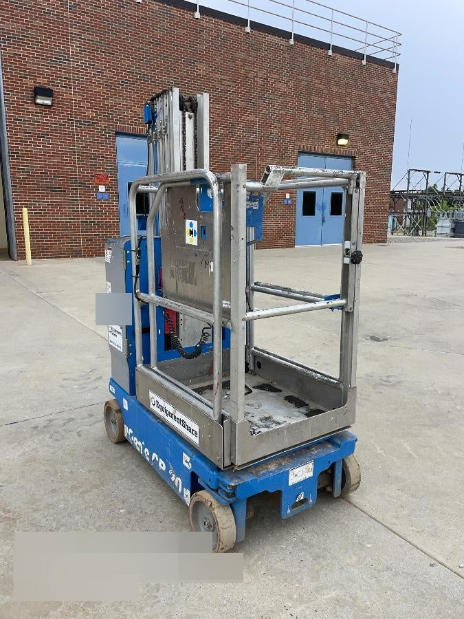 2019 GENIE GR-20