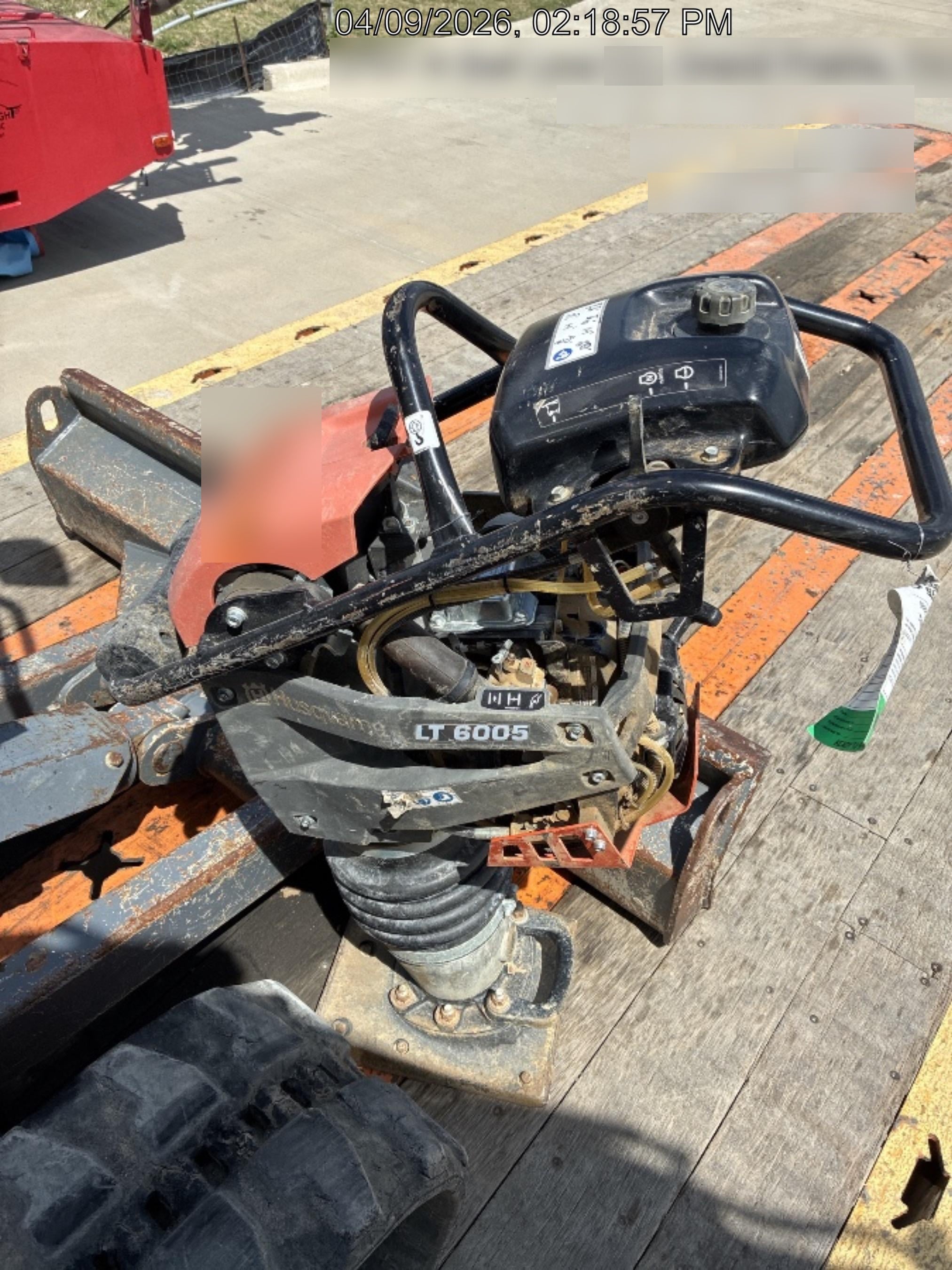 2024 HUSQVARNA LT6005