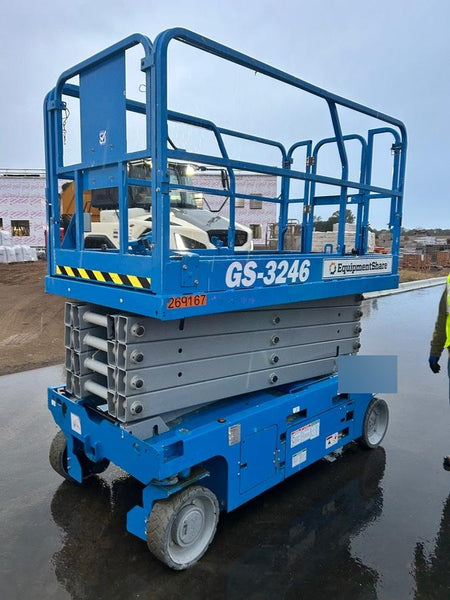 2022 GENIE GS-3246