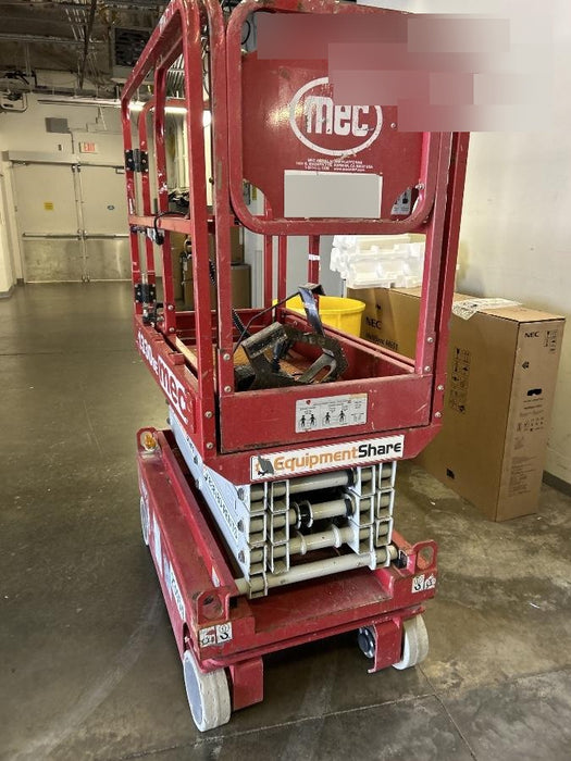 2019 MEC 1330SE MEC 1330SE w/ES Track Hardware, Full Extended 2 Year Warranty