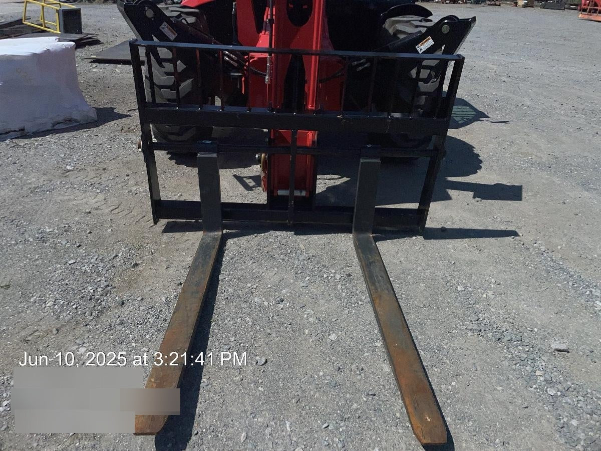 2025 MANITOU MTA1055