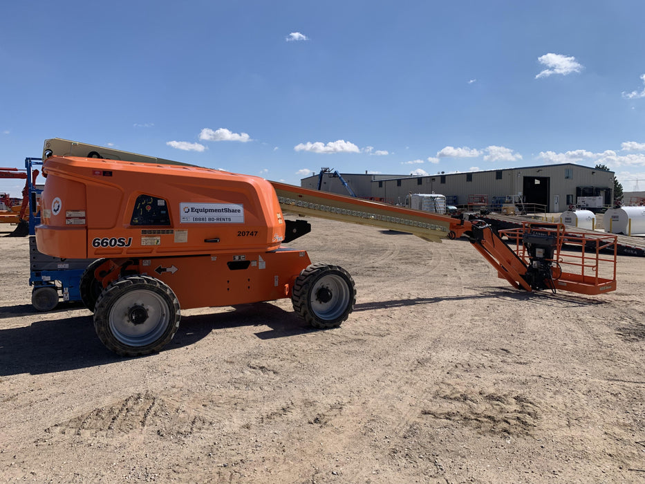 2018 JLG 660SJ