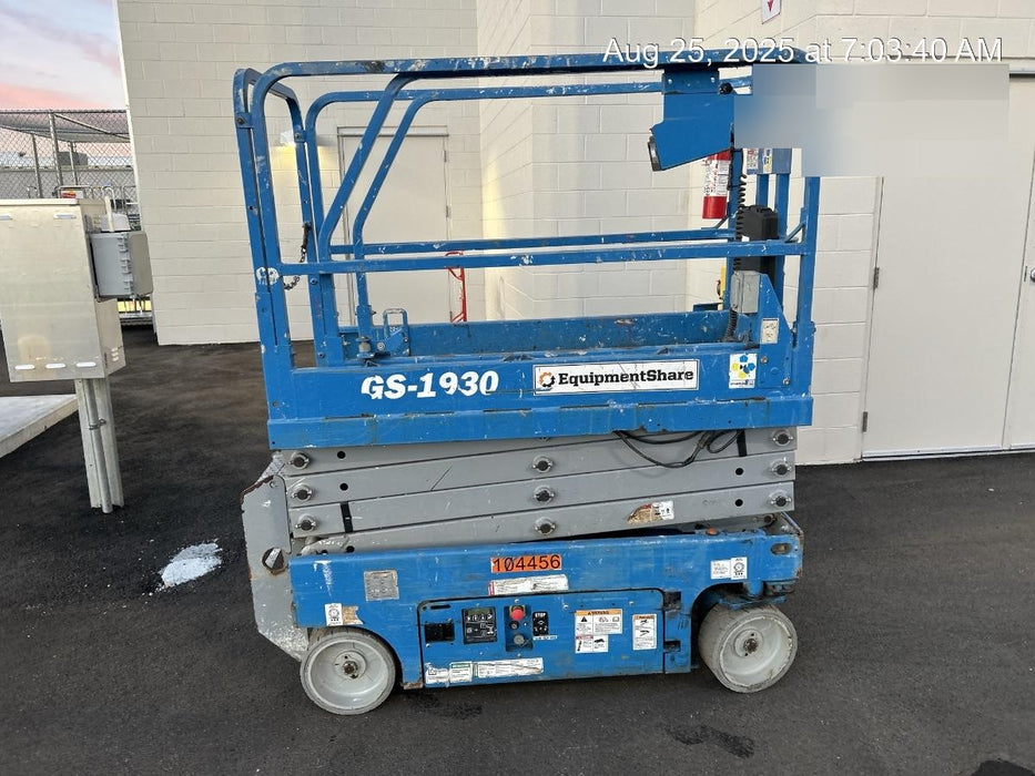 2020 Genie GS-1930 Fixed rails with chain entry gate - Pre A92.20