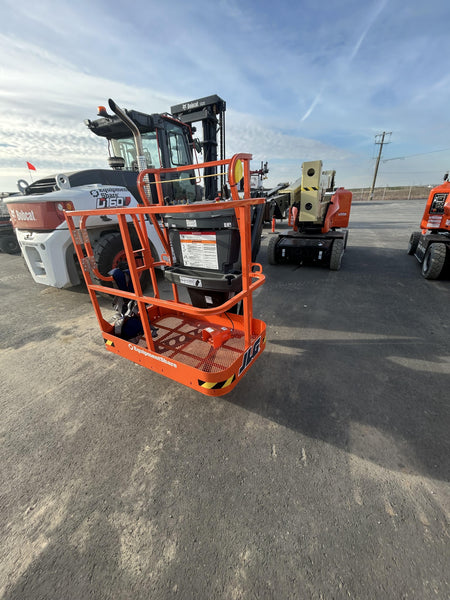 2025 JLG E400AJP Narrow