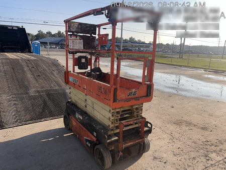2021 JLG ES1932