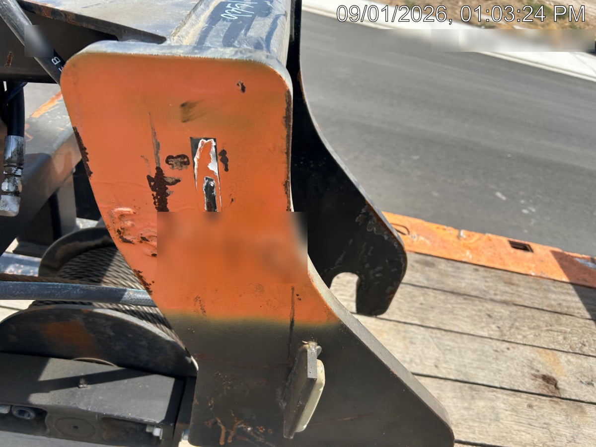 2024 JLG 1001099351