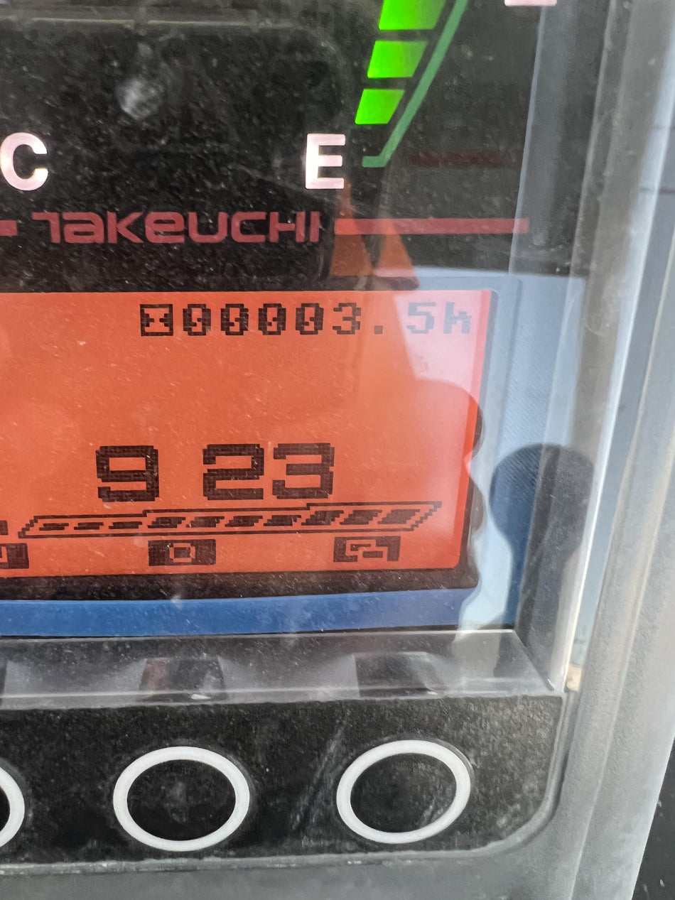 2023 TAKEUCHI TB250-2R