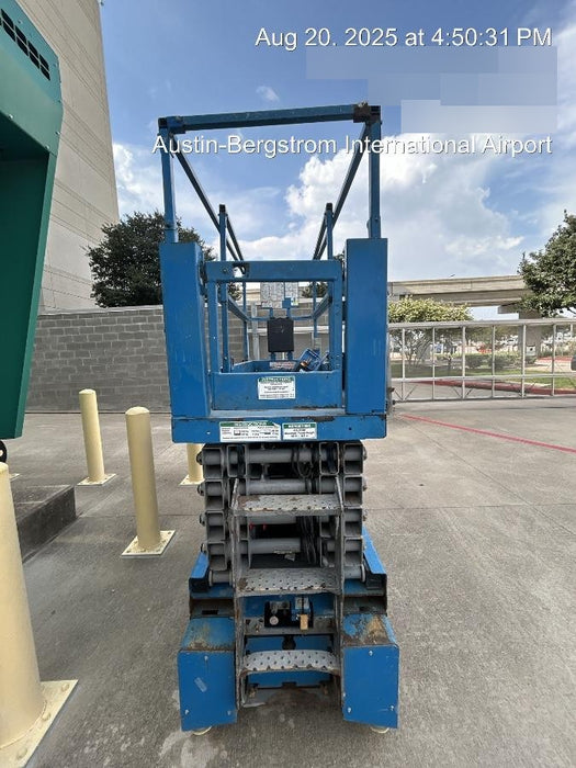 2017 Genie GS-3232 Genie GS3232 Scissor Lift