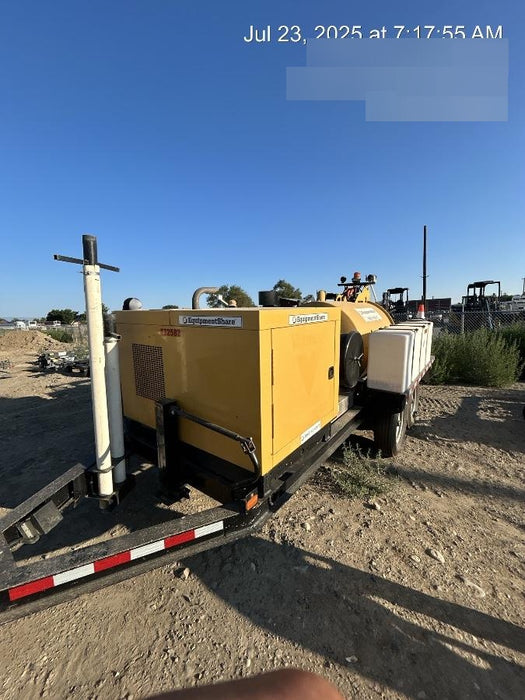 2021 Vac-Tron LP573SDT T4 Koehler Diesel Engine, 500 Gallon Debris Tank, x2 100 Gallon Water Tanks