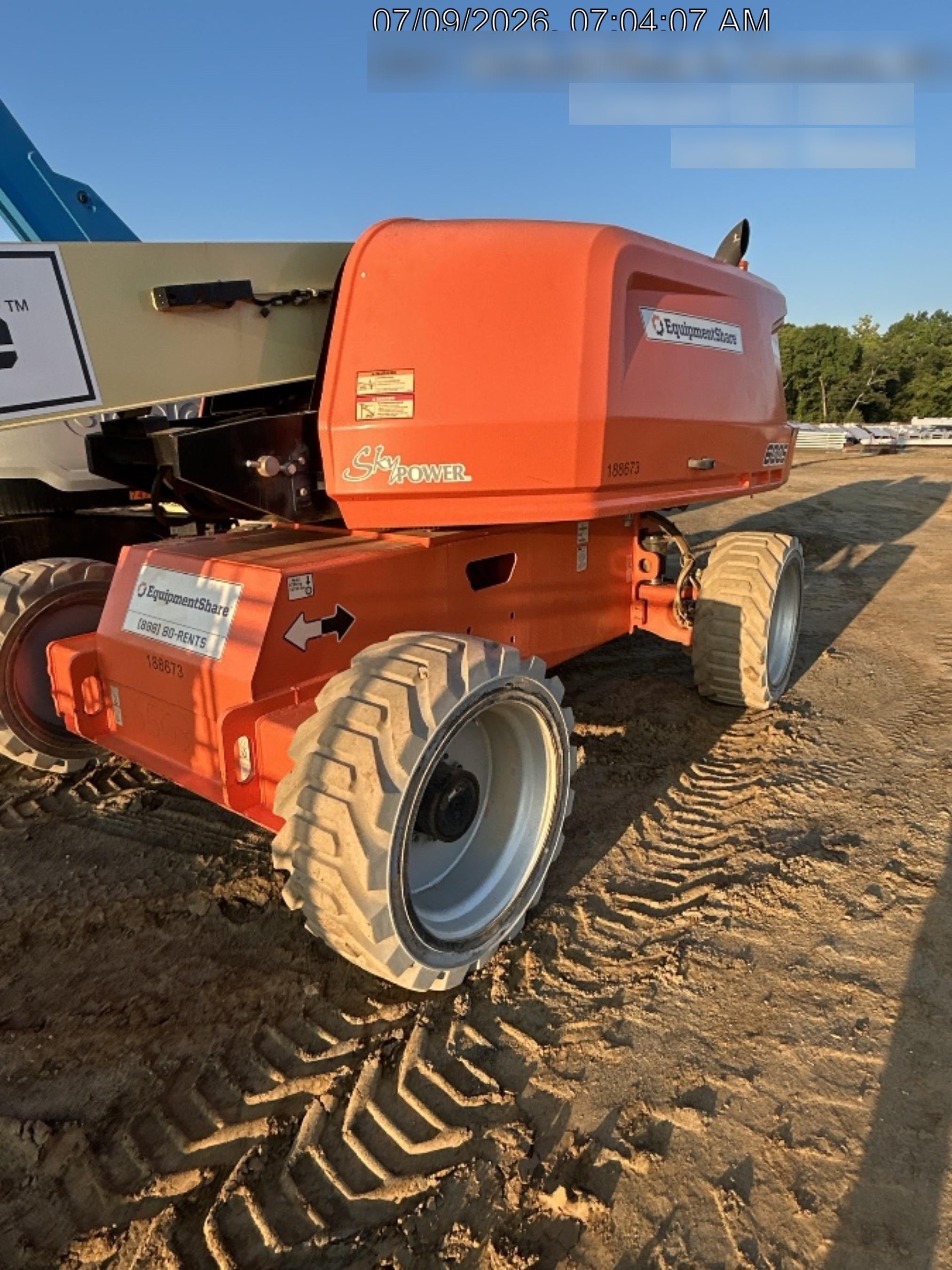 2021 JLG 600S